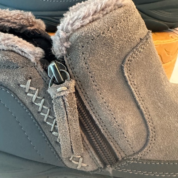 Easy Spirit Gray Suede Ankle Boots US 7 - Picture 7 of 11